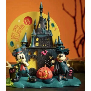 Disney Parks Halloween Countdown Calendar 2023 Mickey and Minnie - NEW